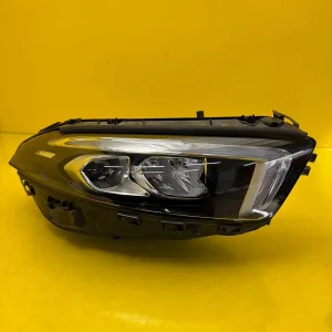 Far Dreapta Mercedes A-Class W177 Full LED