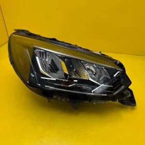 Far Dreapta Peugeot 2008 II 19- LED