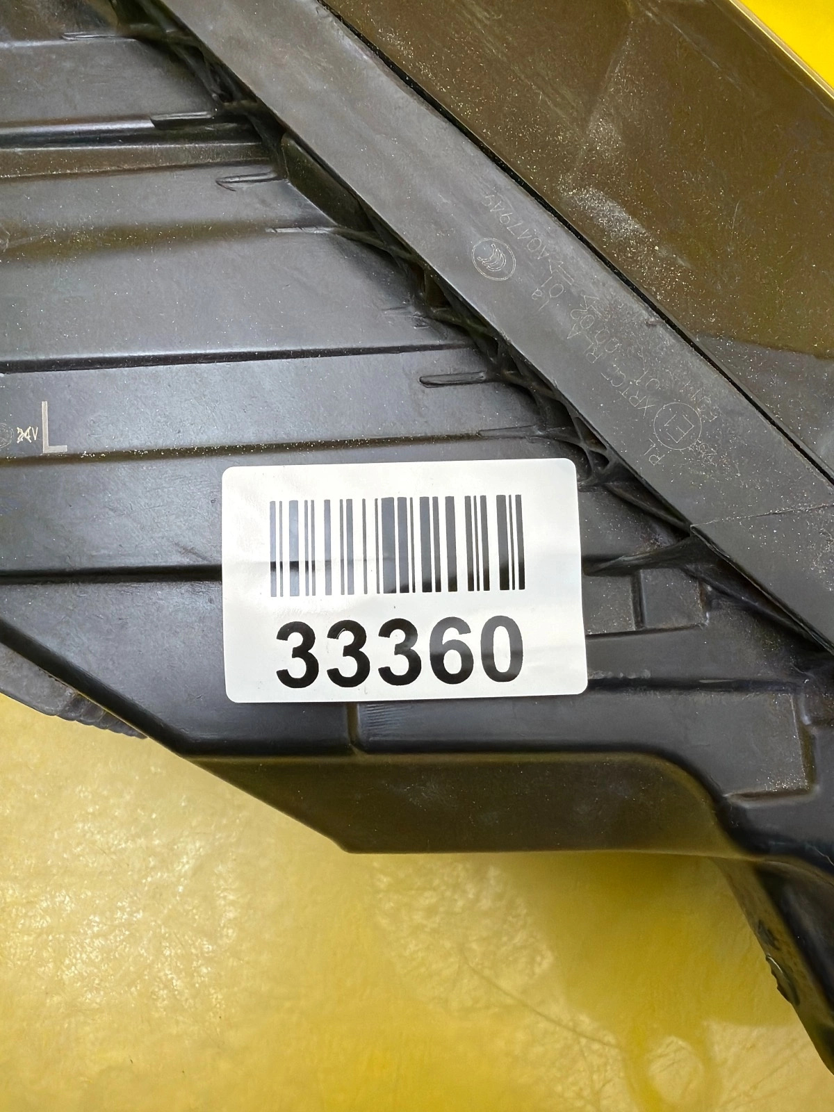 Far stânga Facelift OEM 33360 - Image 2