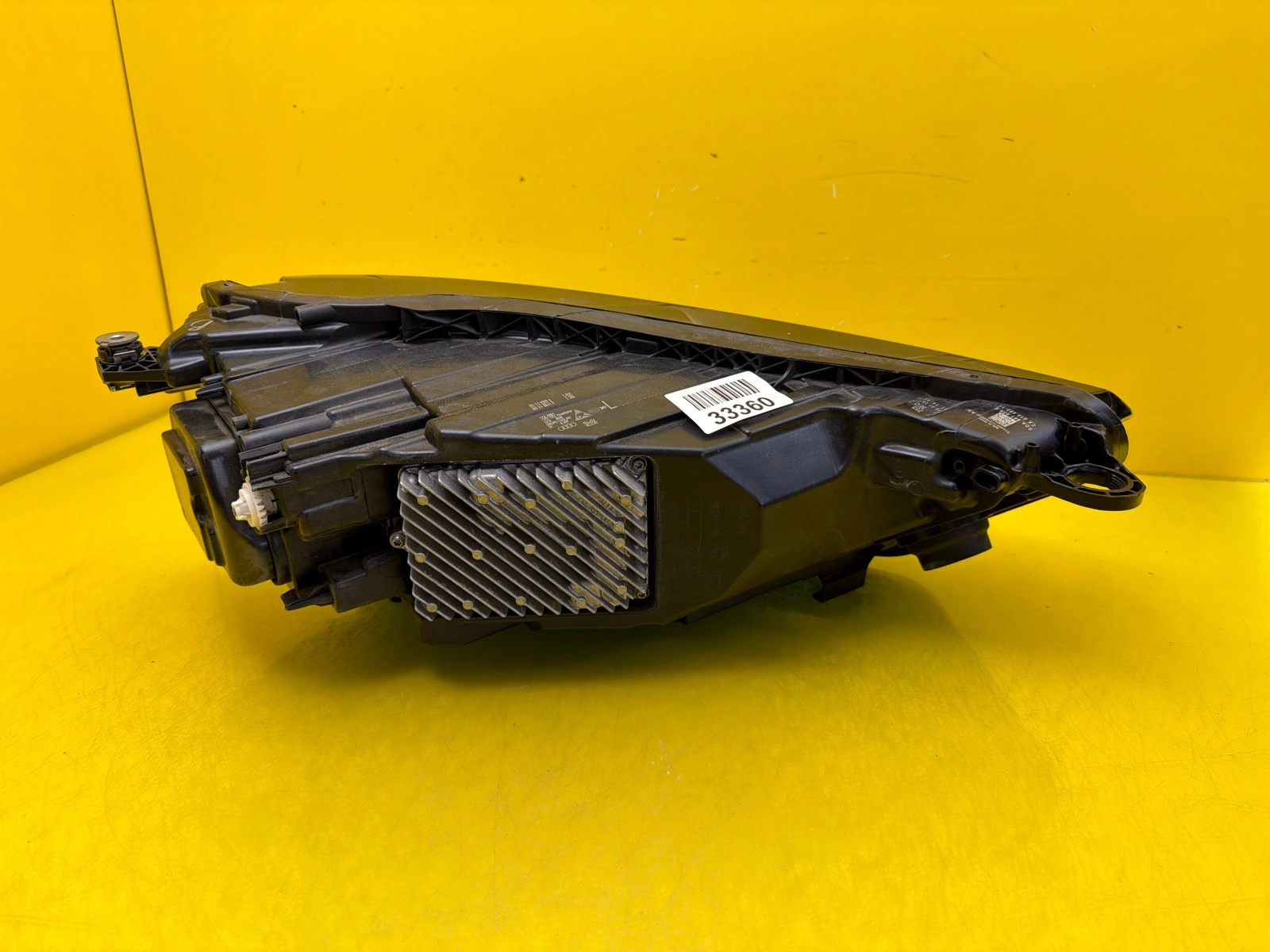 Far stânga Facelift OEM 33360 - Image 4