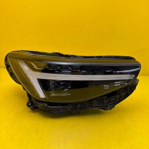 Far dreapta Full LED  Facelift OEM 33379
