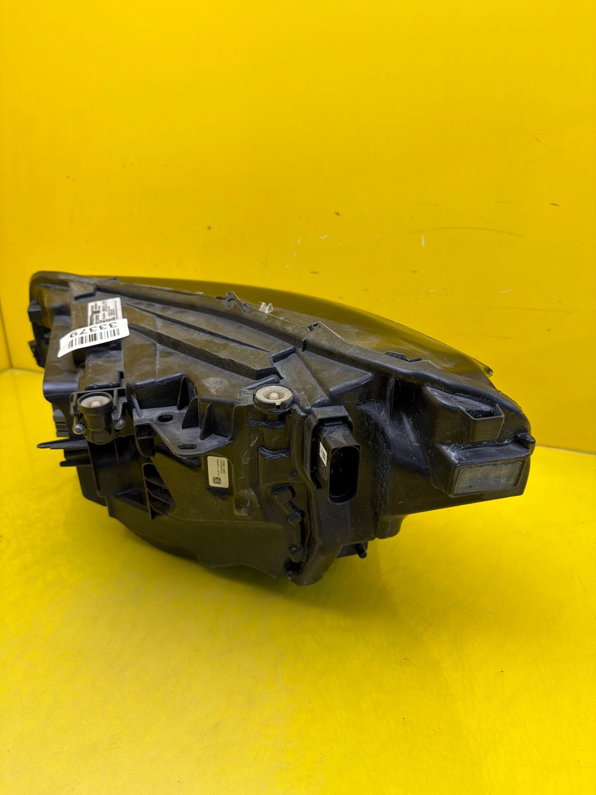 Far Dreapta Volvo XC40 Lift Full LED - Image 4