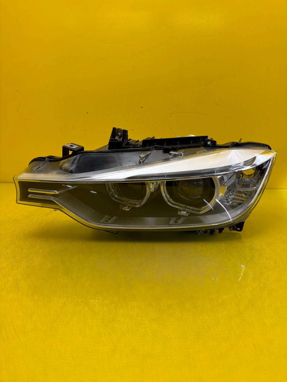 Far stânga Xenon Direcțional BMW Seria 3 F30 OEM 33388
