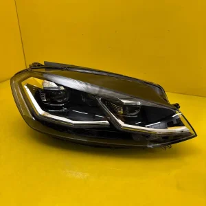 Far Dreapta VW Golf VII Lift Full LED