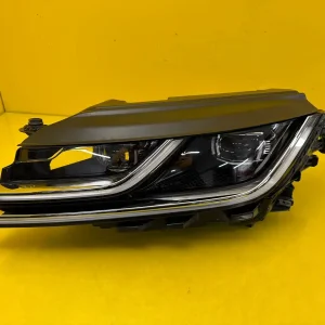 Far Volkswagen Arteon 17- Full LED