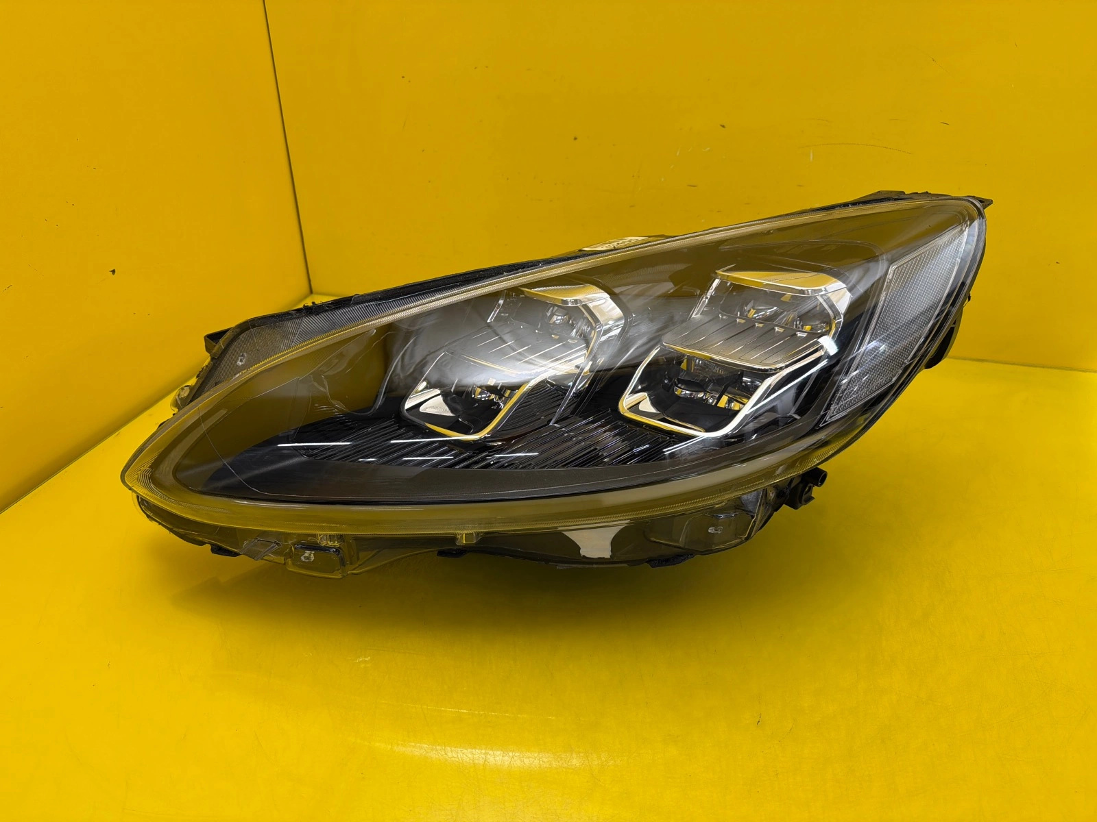Far Ford Kuga MK3 III Full LED