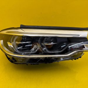 Far dreapta LED Adaptive BMW Seria 5 G30 OEM 7439210-01
