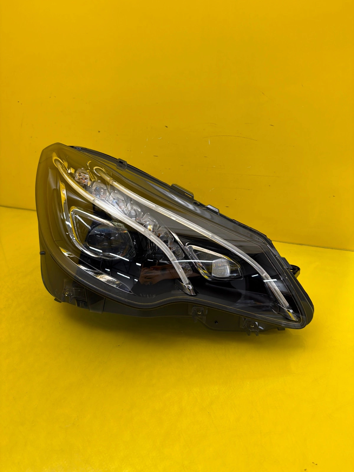 Far dreapta Full LED Cabrio OEM 33424