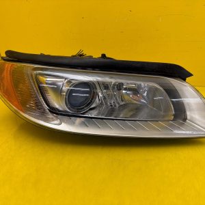 Far dreapta Xenon OEM 33431