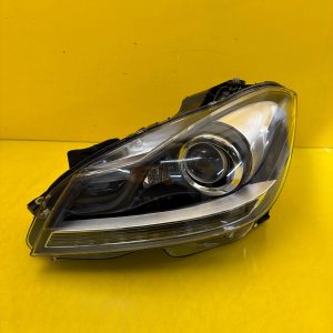Far stânga Bi-Xenon  Facelift OEM 33433