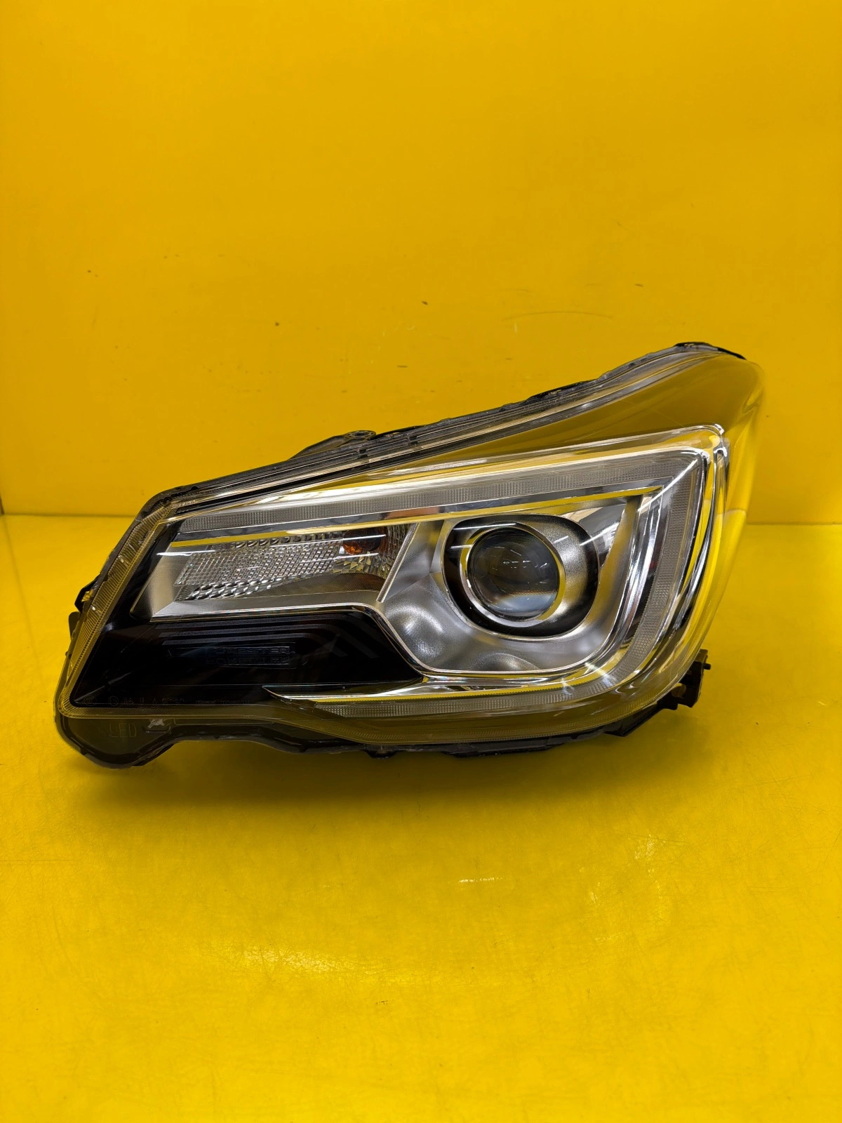 Far stânga Full LED Facelift OEM 33441