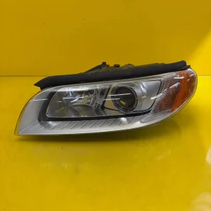 Far Volvo V70 III S80 II Xenon