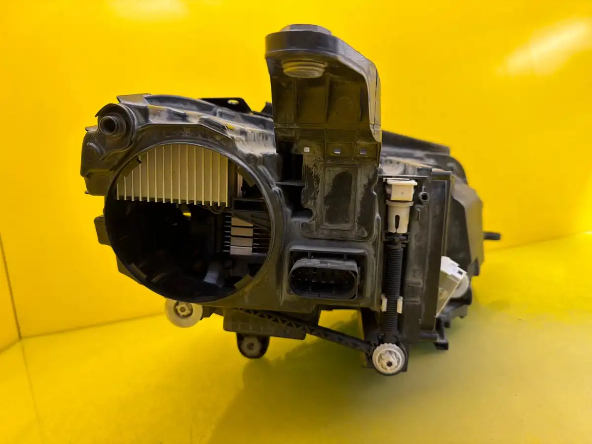 Far Mercedes GLE W167 11 Full LED