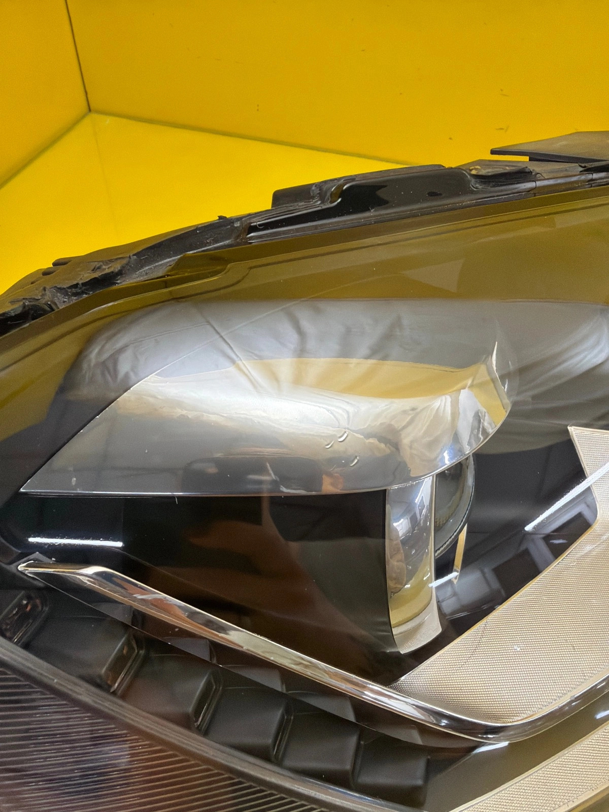 Far dreapta LED Xenon OEM 33475 - Image 2