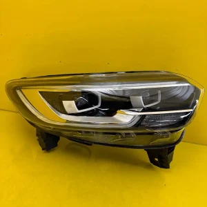 Far Dreapta Renault Kadjar 18 22 LED