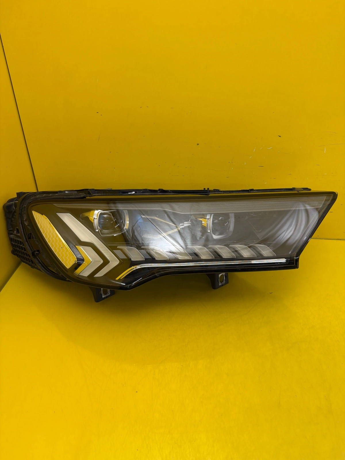 Far Dreapta Audi Q7 Sq7 Lift Laser