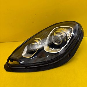 Far stânga Bi-Xenon Direcțional OEM 33491