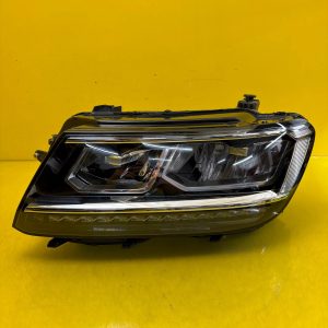 Far stânga Full LED OEM 33520