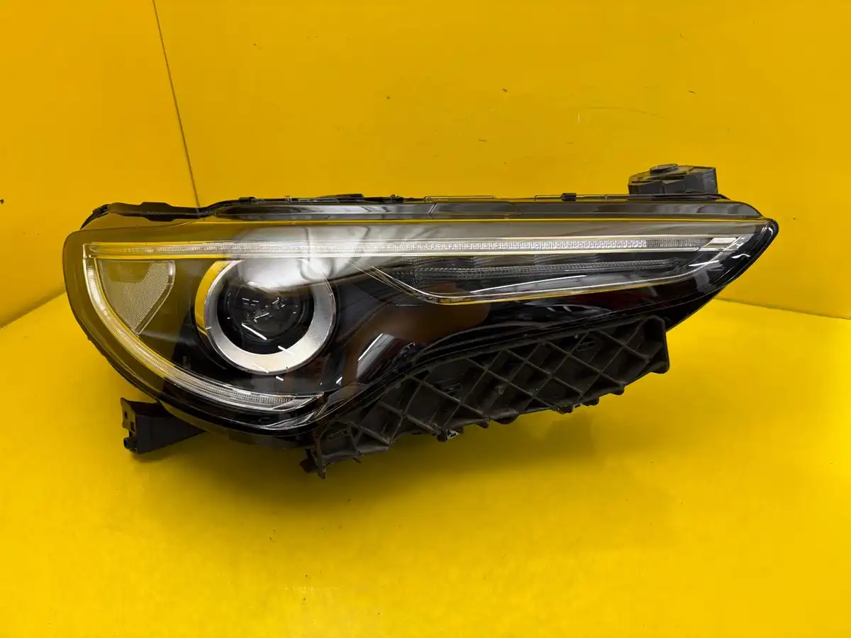 Far Dreapta Alfa Romeo Stelvio 20- Xenon