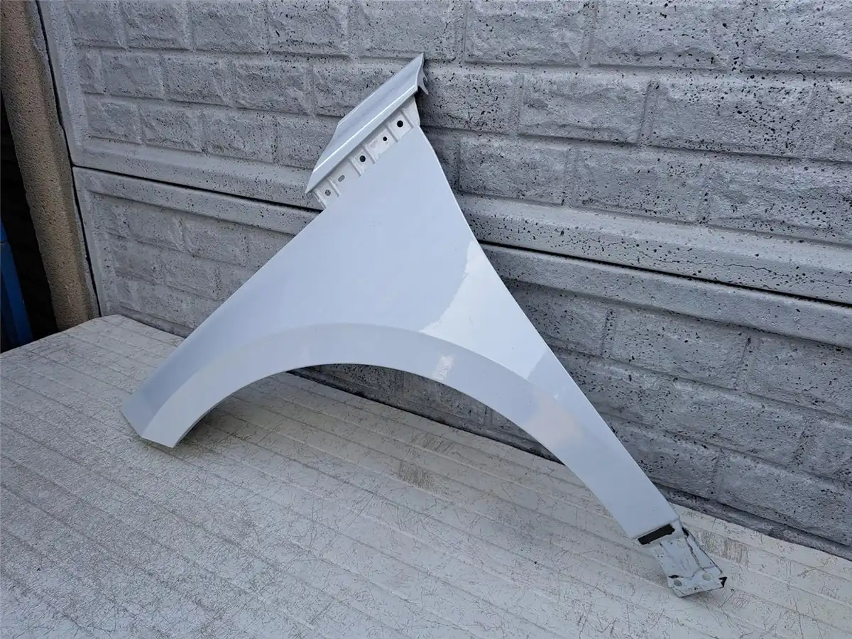 Aripa fata stanga Skoda 21 24 Oryginal