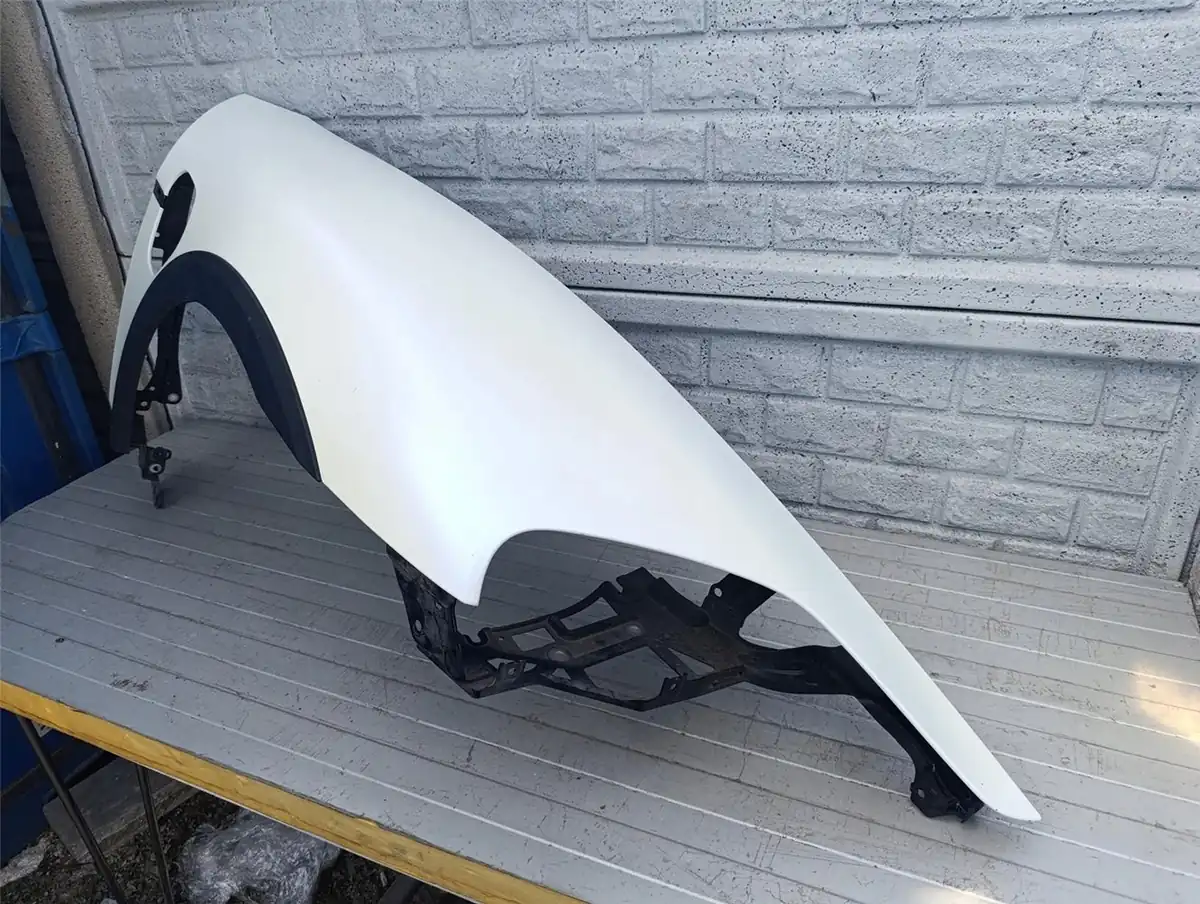 Aripa fata dreapta Porsche 9j1 Oryginal