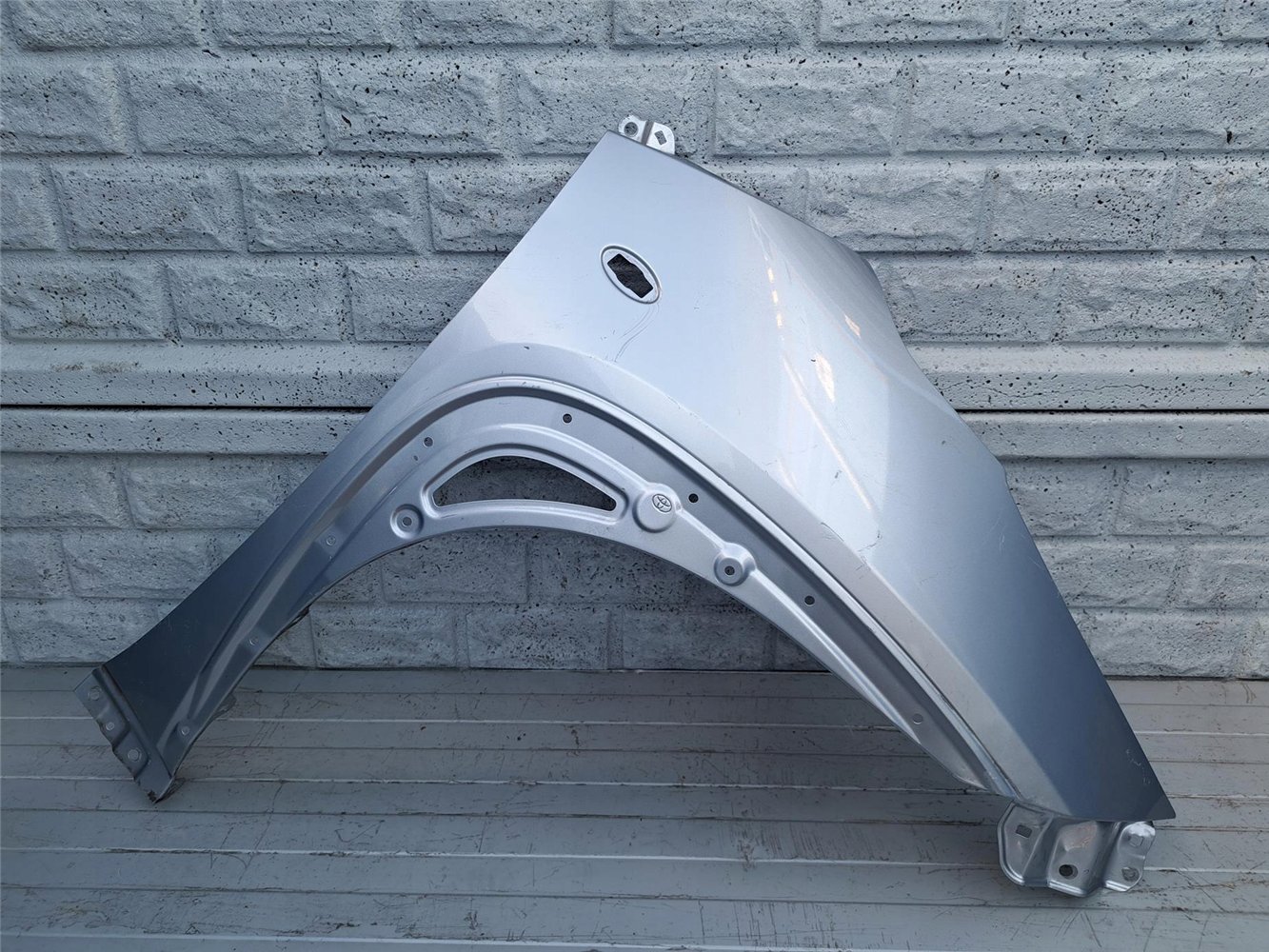 Aripa fata dreapta Toyota 22 24 Oryginal