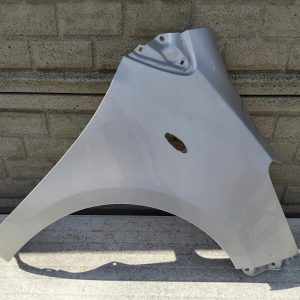 Aripa fata dreapta Toyota 2 Ii 2005 2012