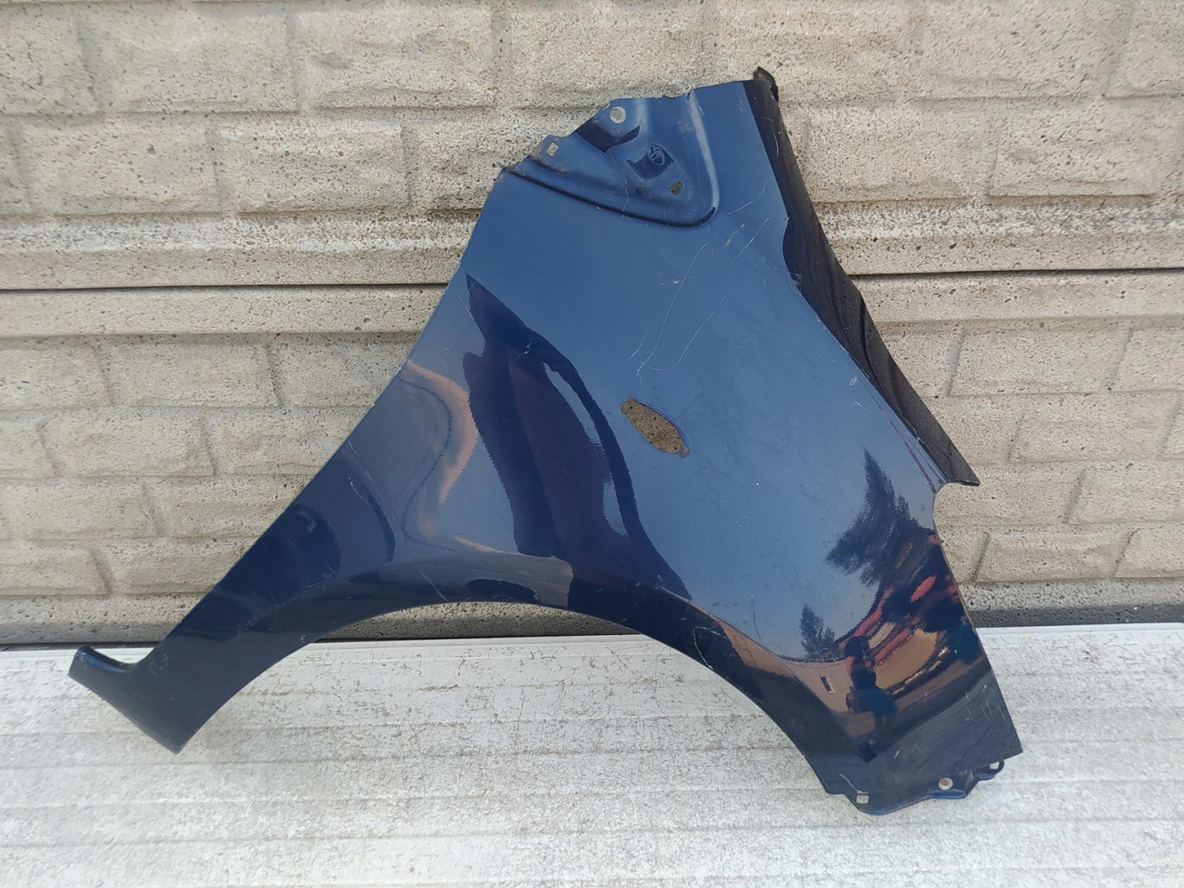Aripa fata dreapta Toyota 2 Ii 2005 2012
