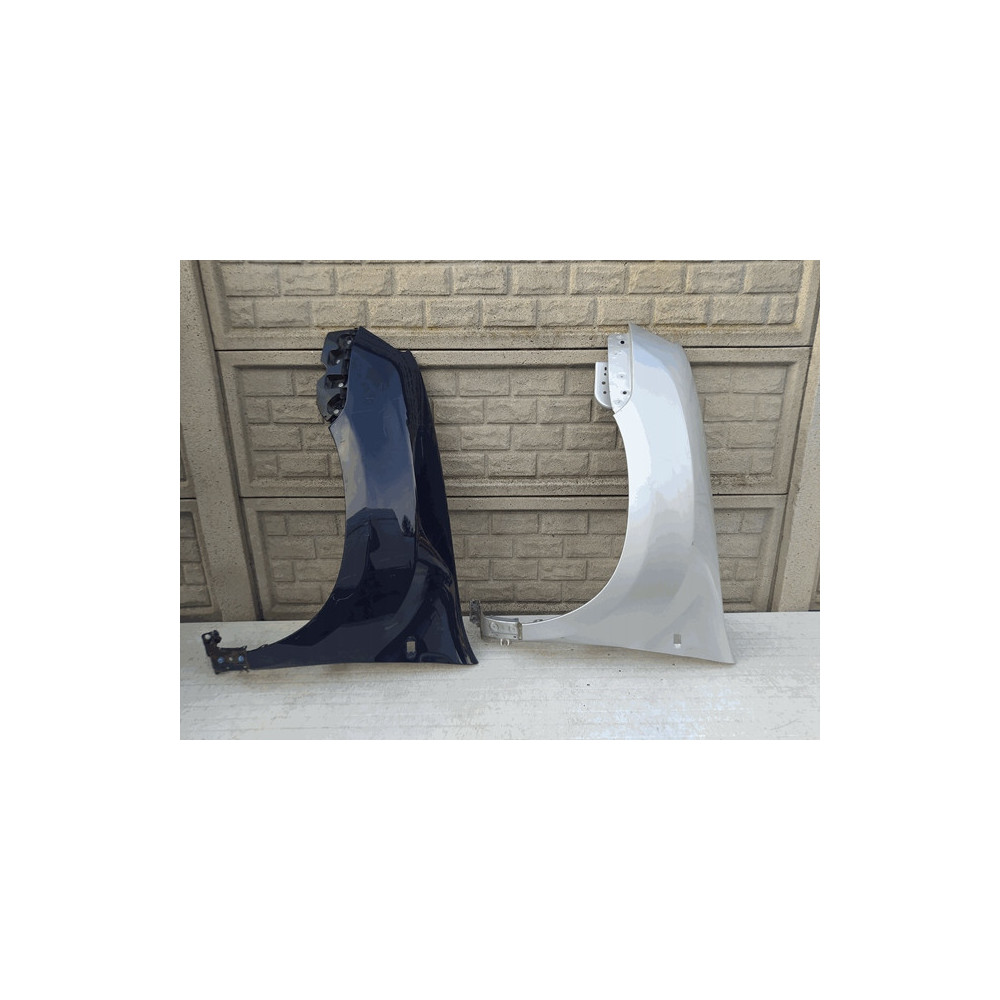 Aripa fata stanga Dacia 12725722997