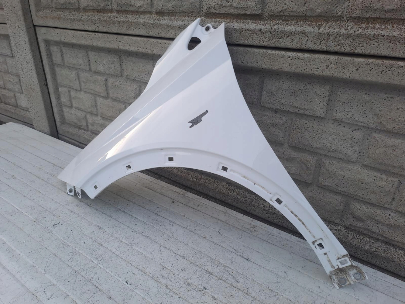 Aripa fata stanga Hyundai 15401750329 - Image 3