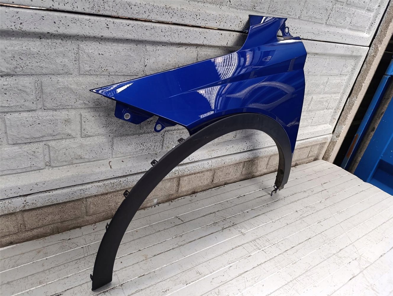 Aripa fata stanga Hyundai 17713073358 - Image 3