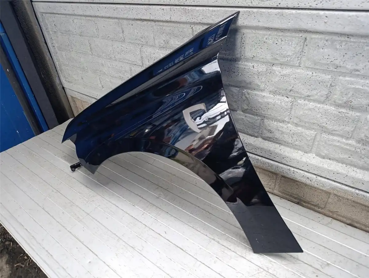 Aripa fata stanga Peugeot 308 T10