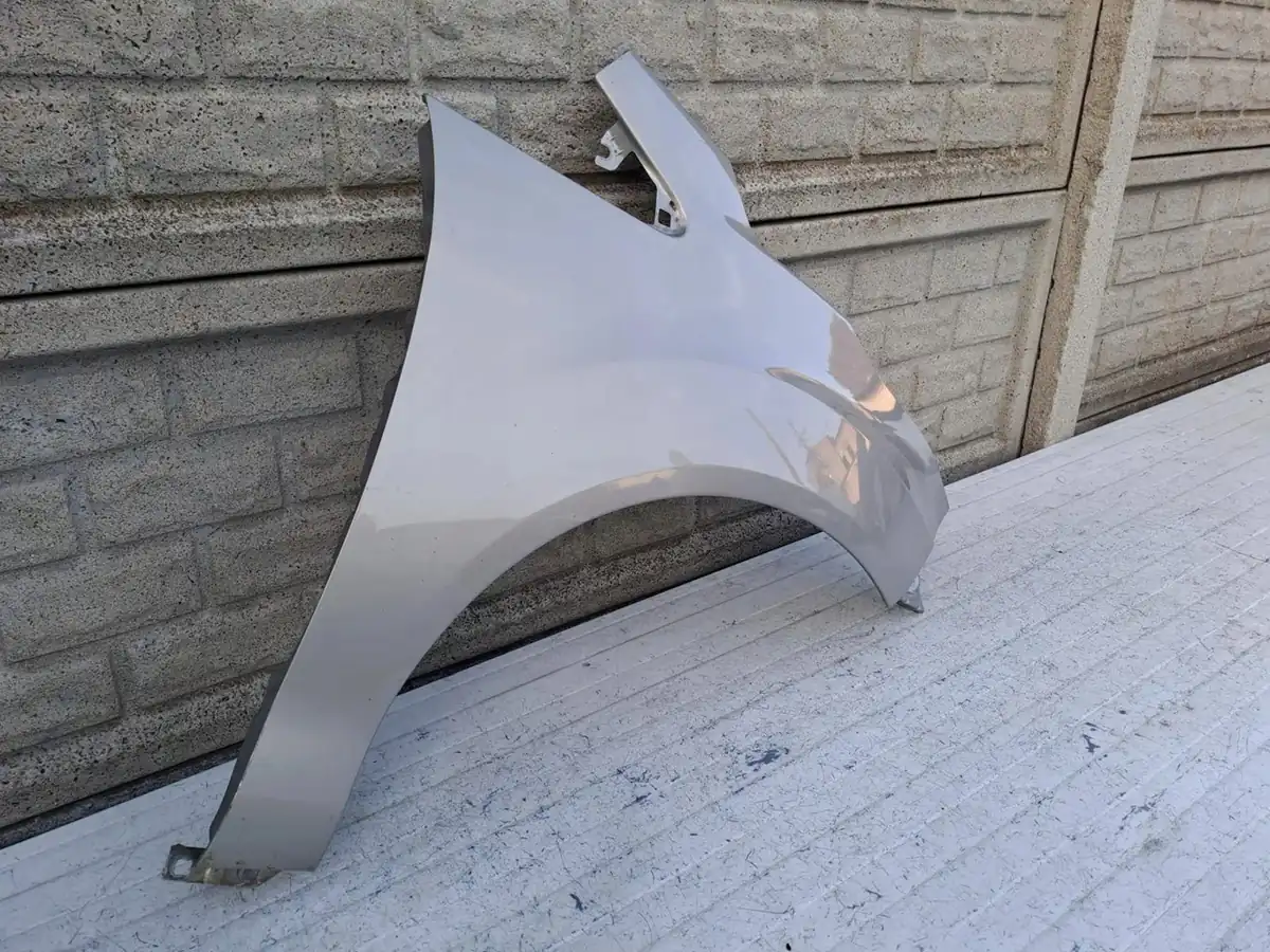 Aripa fata dreapta Ford 12 20