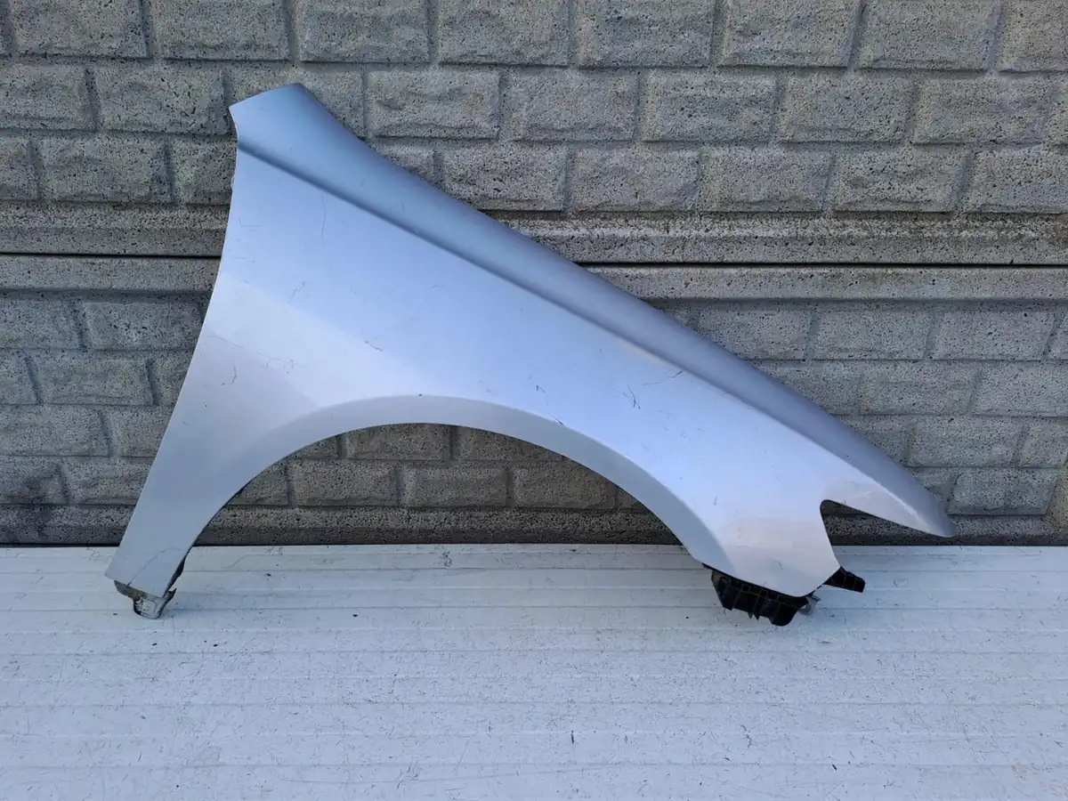 Aripa fata dreapta Honda 03 08