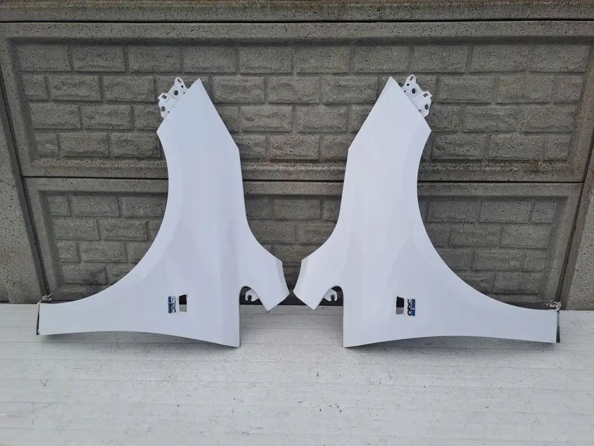 Aripa fata stanga Toyota Corsa E 2015 2019