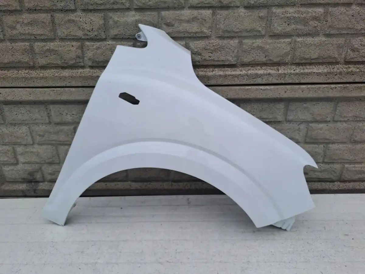 Aripa fata dreapta Dacia Sandero Iii 3