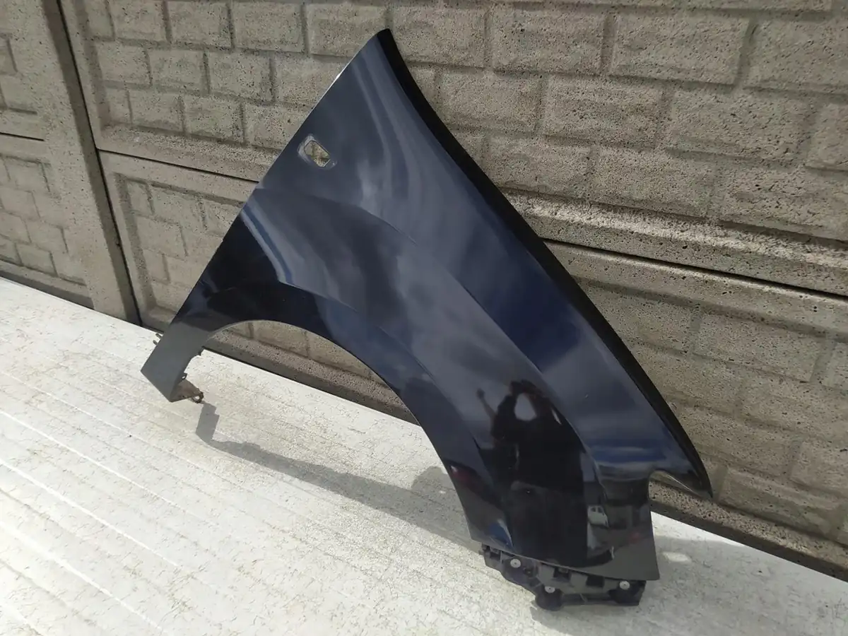 Aripa fata dreapta Dacia Sandero Logan 13 20