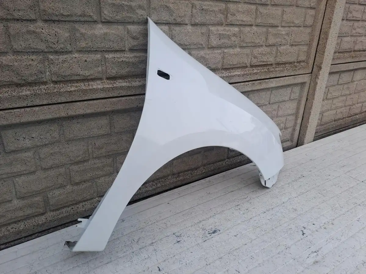 Aripa fata dreapta Dacia Sandero Logan 13 20