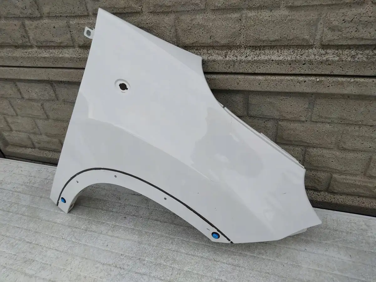 Aripa fata dreapta Fiat 500l Trekking