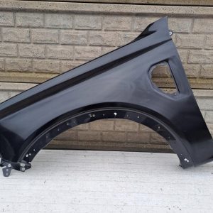 Aripa fata stanga Ford Everest Iv 22