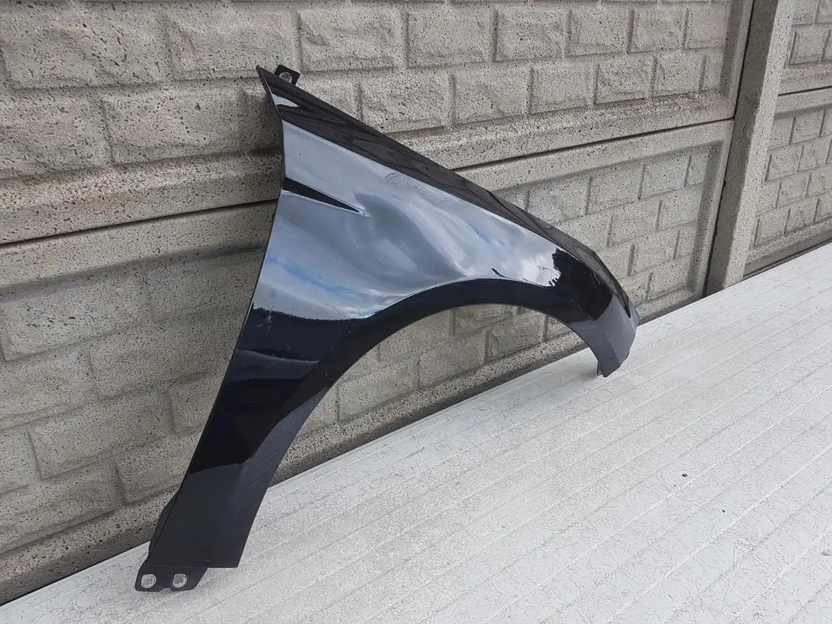 Aripa fata dreapta Ford Focus Mk3 11 18