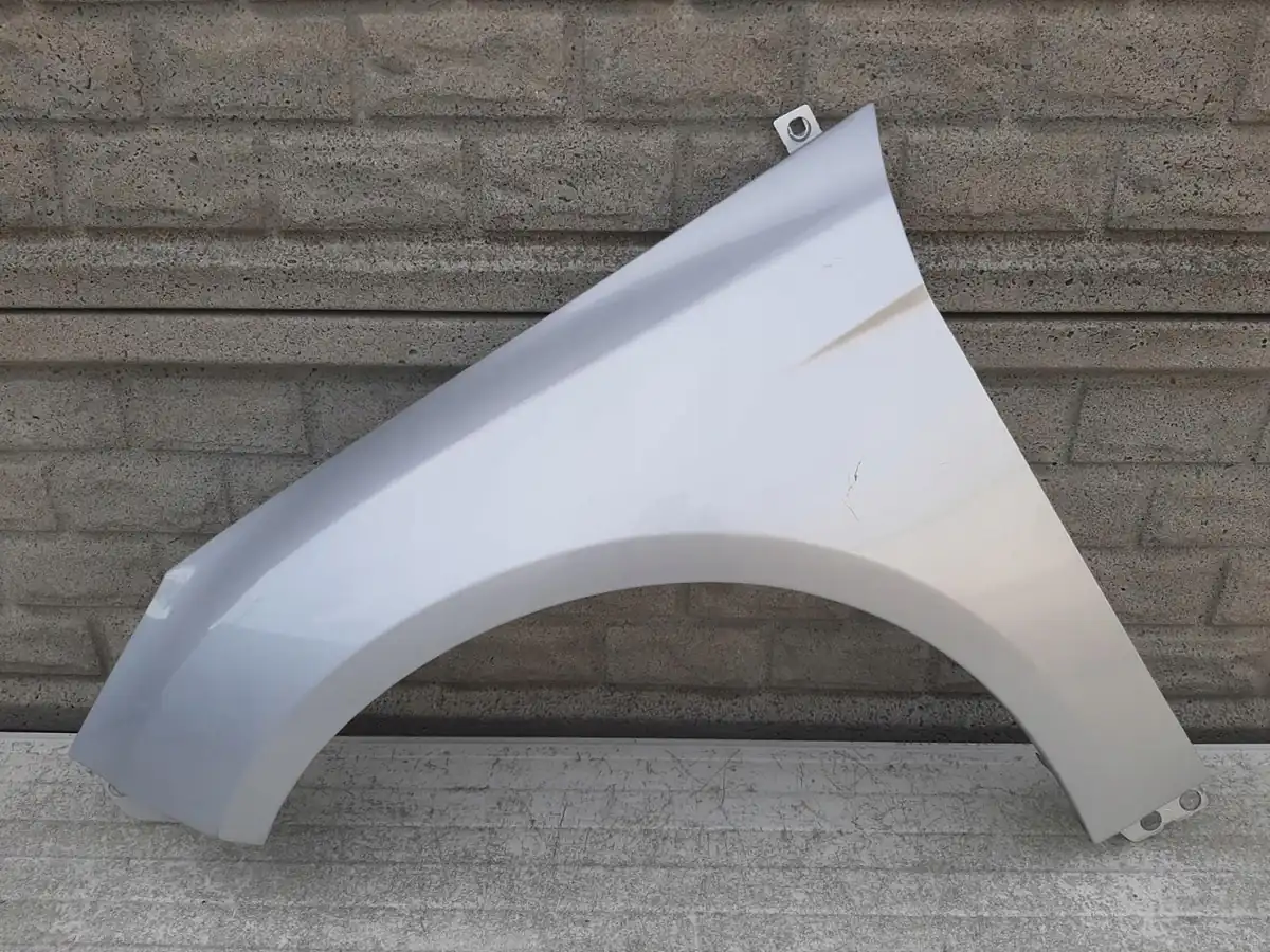 Aripa fata stanga Ford Focus Mk3 2011 2018