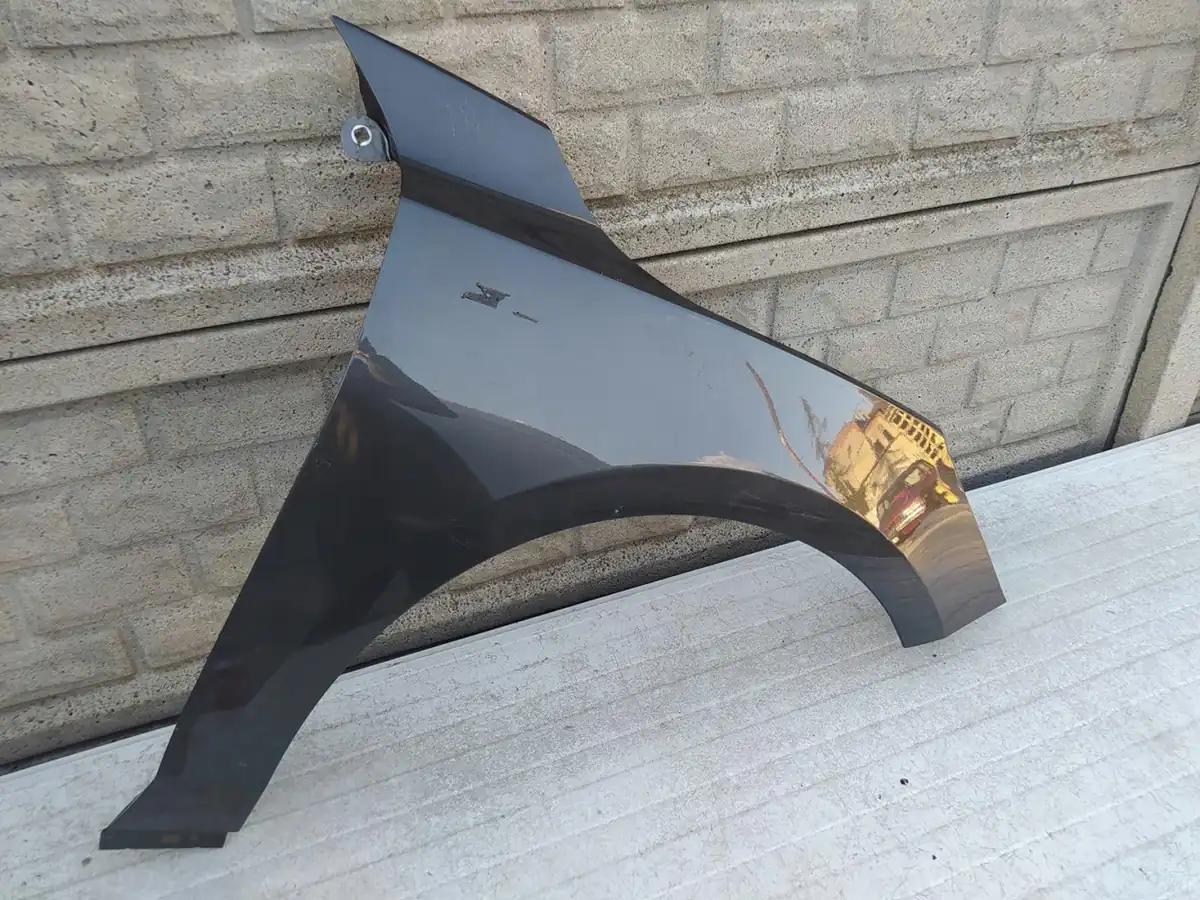 Aripa fata dreapta Ford Focus Mk4 Mk 4 18 24