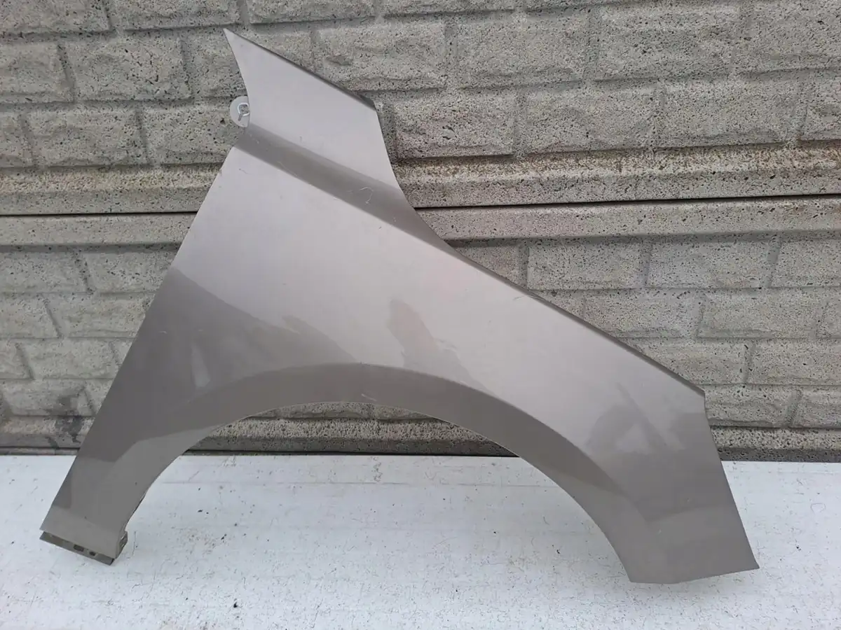 Aripa fata dreapta Ford Focus Mk4 Mk 4 18 24