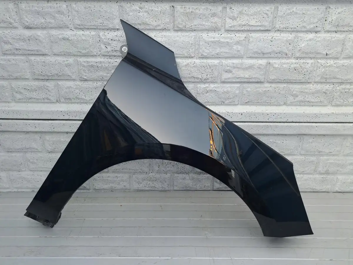 Aripa fata dreapta Ford Focus Mk4 Mk 4 18 24