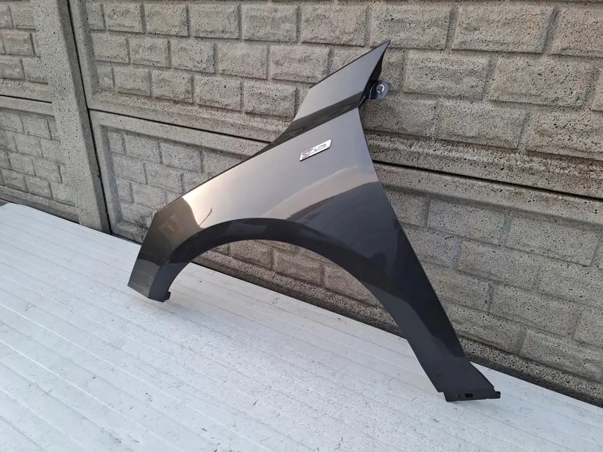 Aripa fata stanga Ford Focus Mk4 Mk 4