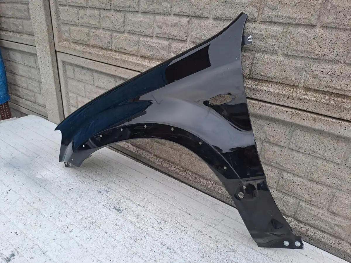 Aripa fata stanga Ford Maverick 2 Ii 2001 2007