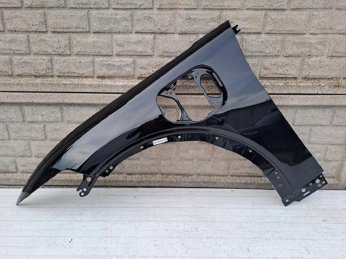 Aripa fata stanga Ford Mustang Vi Mach E 21