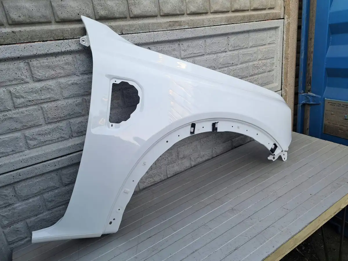 Aripa fata dreapta Ford Ranger Everest
