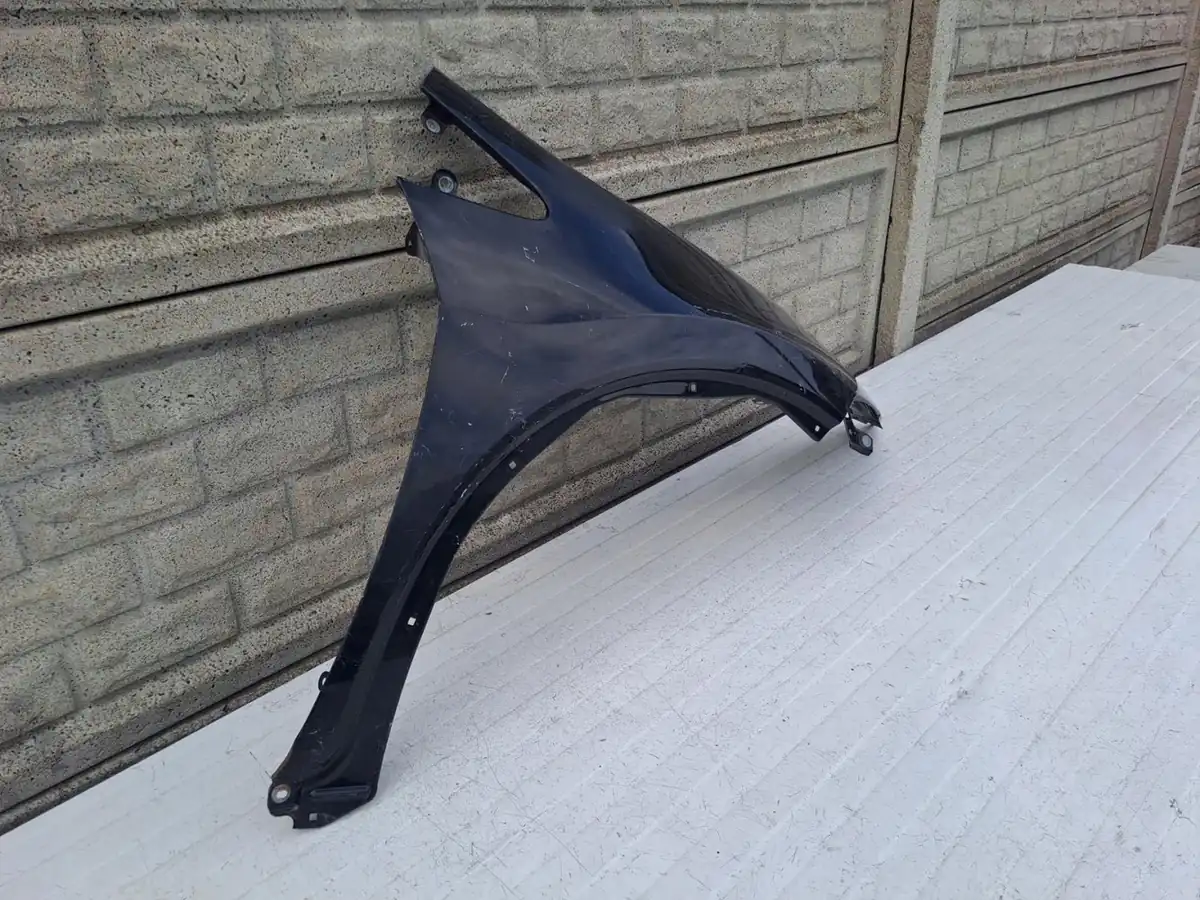 Aripa fata dreapta Honda Civic Ufo 06 13